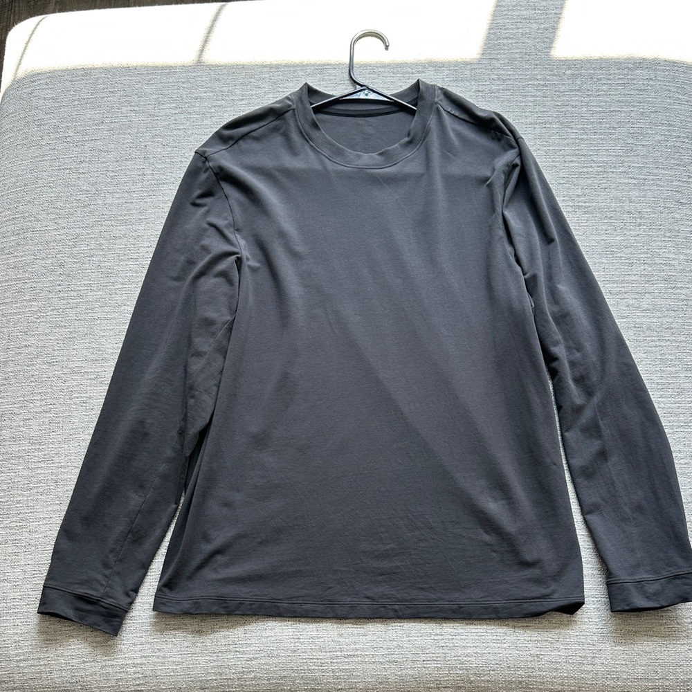 lululemon athletica Charcoal Long Sleeve Tee